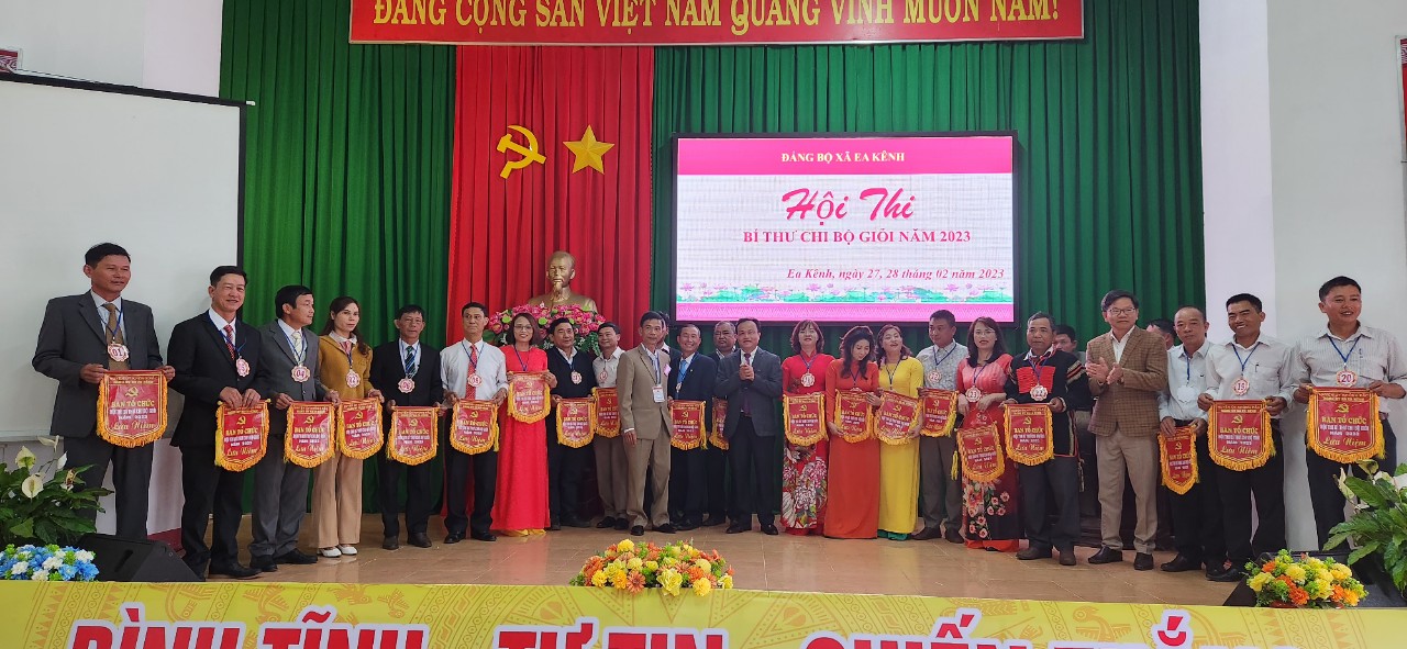 Đảng bộ xã Ea Kênh tổ chức Hội thi Bí thư chi bộ giỏi xã Ea Kênh năm 2023